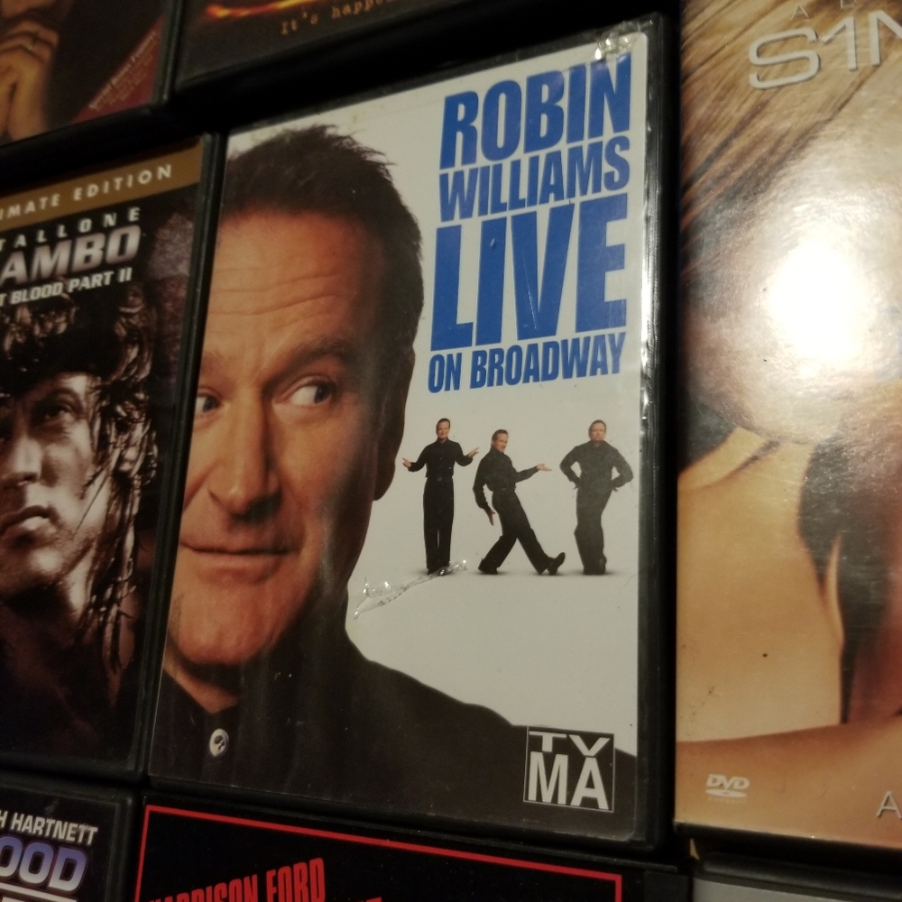 DVD LOT - Picture 4 of 11